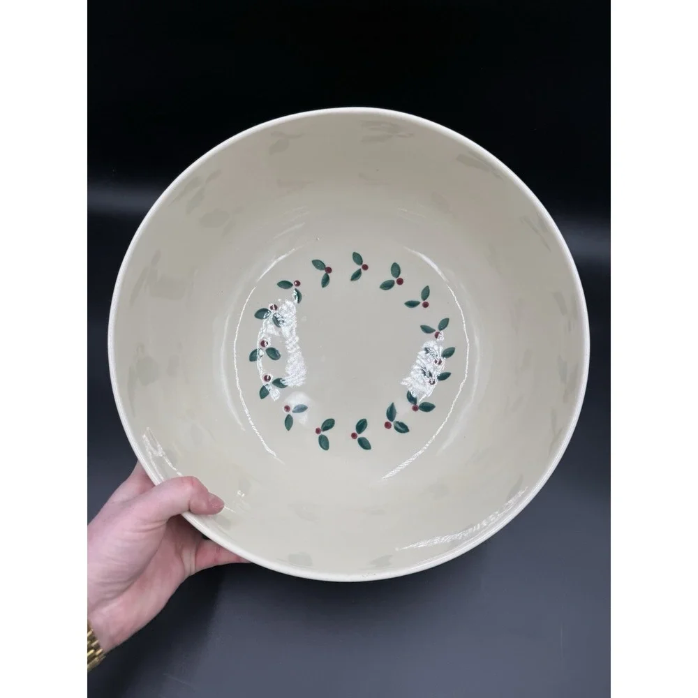 Rare 1990 HARTSTONE Pottery HOLLY BERRY Christmas Mixing Bowl 12.5